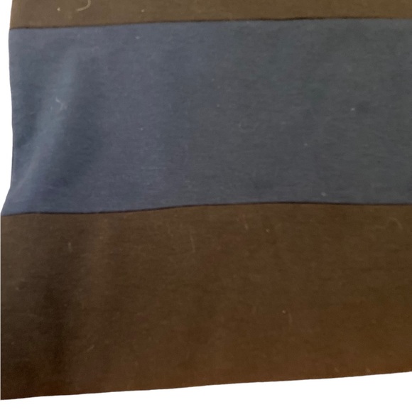 BCBGeneration color block skirt. - Picture 3 of 6